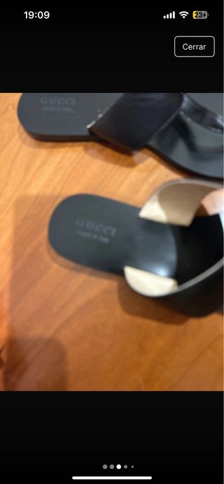 Chanclas Gucci GG Negro y Dorado