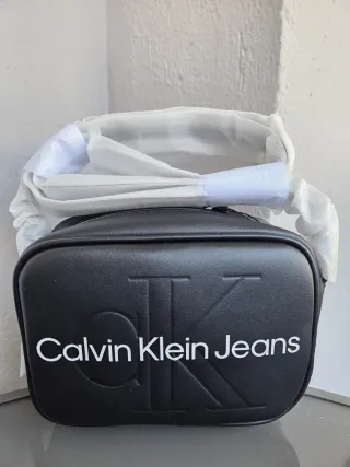 BOLSO CALVIN KLEIN JEANS NUEVO Y ORIGINAL
