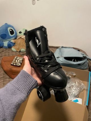 Patines 4 Ruedas Sin Estrenar (precio negociable)