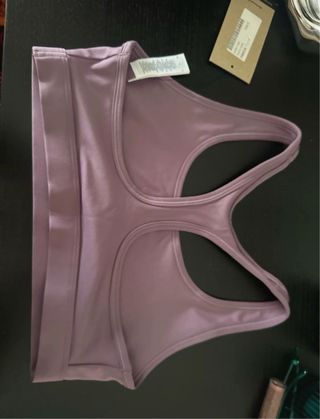 Sujetador deportivo Nike morado