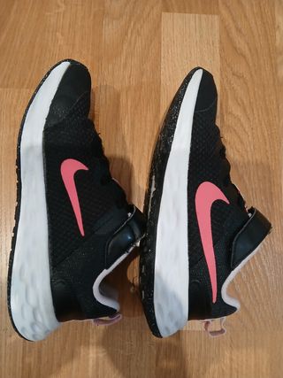 Zapatillas Nike niña 33.50