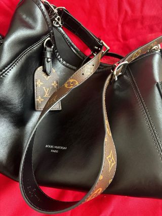 Bolso Louis Vuitton Carry All Negro Marrón