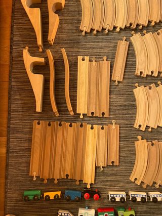 Tren de madera y vagones