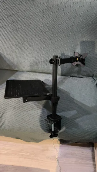 Supporto per computer e TV con morsetto