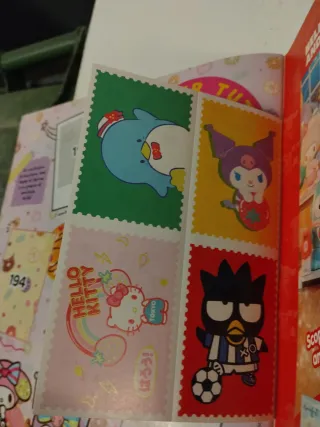 Album Stickers Hello Kitty e Friends Panini