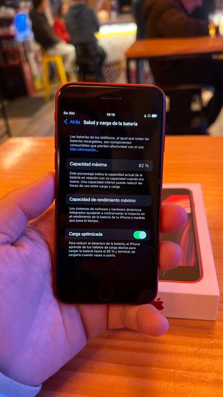 iPhone SE (2020) Prodotto (Rosso)