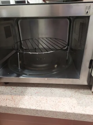 Microondas Metálico