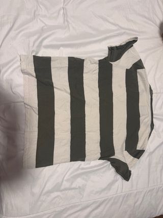 Camiseta Abercrombie Rayas Verde y Blanca Talla M