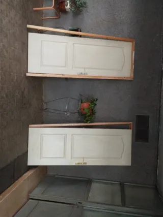 Puerta interior blanca con marco