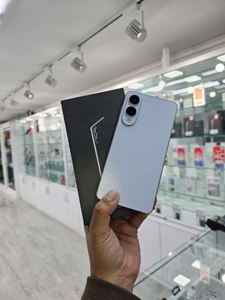 Samsung Galaxy S25 EDGE 12/512GB BLUE COMO NUEVO