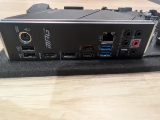 CPU i7 10700k + Placa Base MSI Z490 Gaming Plus