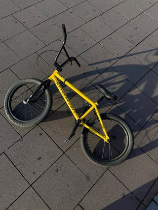 Bicicleta BMX Wethepeople Justice Amarilla