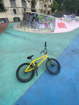 Bicicleta BMX Wethepeople Justice Amarilla