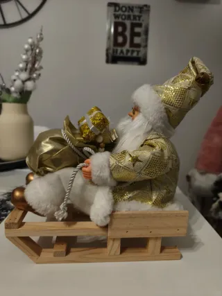 Babbo Natale su slitta decorazione oro