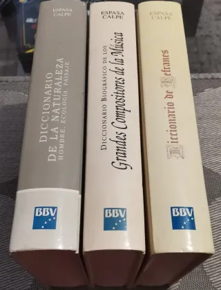 Diccionarios antiguos de cultura general