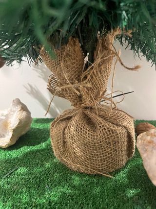 Árbol de Navidad con adornos