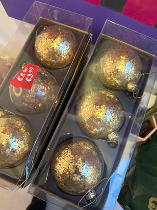 Bolas de Navidad Doradas (Set de 3, 6 paquetes) 17