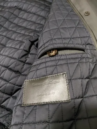 Gabardina hombre con chaleco gris