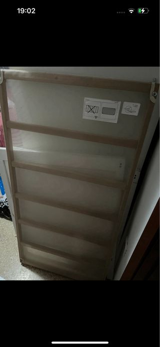 Cuna blanca de madera