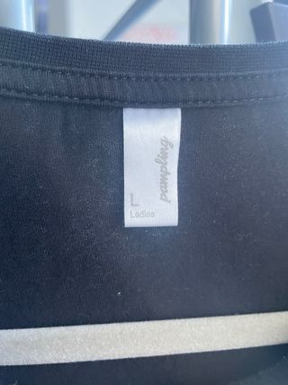 Camiseta con diseño inspirado en personaje Disney