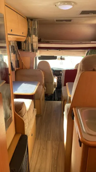 Autocaravana Ford transit modelo Chauson welcom 67