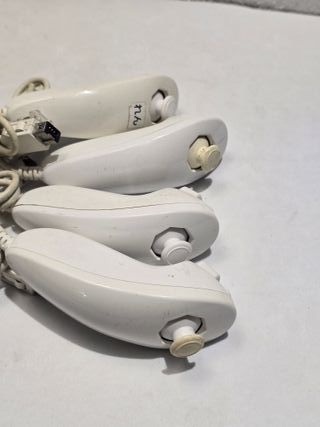 4 motion+4 nunchuk blancos originales nintendo wii