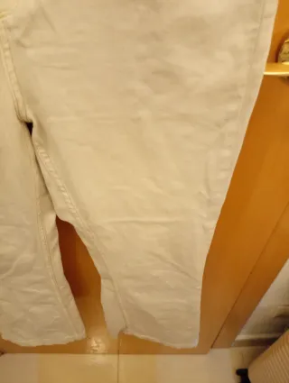 Pantalón tejano  beige