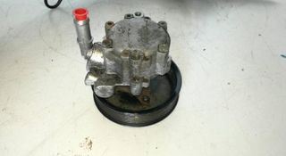 Renault 255198 bomba dirección sin ref trafic caja