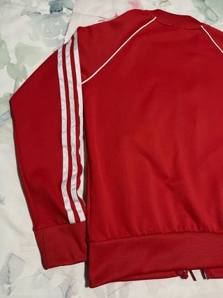 Chaqueta Adidas Talla M/38 Roja
