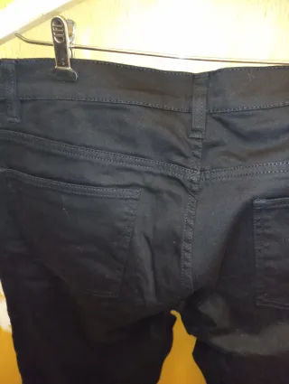Pantalón tejano  negro