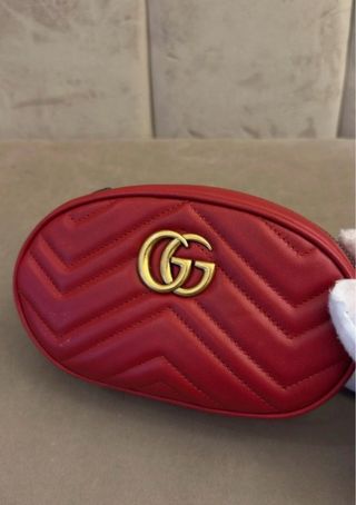 Riñonera Gucci GG Marmont Roja