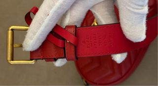 Riñonera Gucci GG Marmont Roja