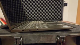 Lenovo Yoga 7 15ITL5 Portátil Plata