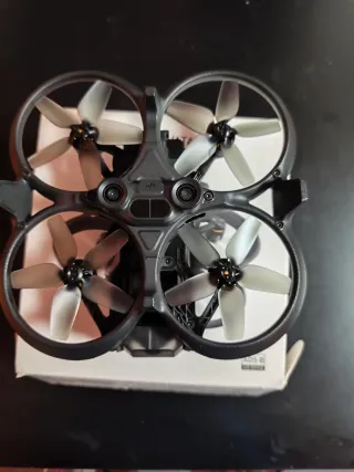 Dron DJI Avata Negro