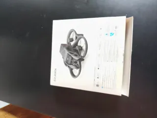 Dron DJI Avata Negro