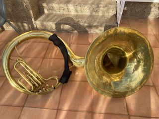 Sousafón Amati en Si bemol