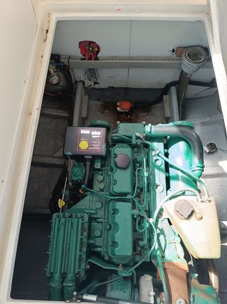 Lancha con cabina 6,7m