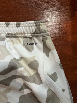 Pantalón Adidas Camuflaje Beige/Blanco