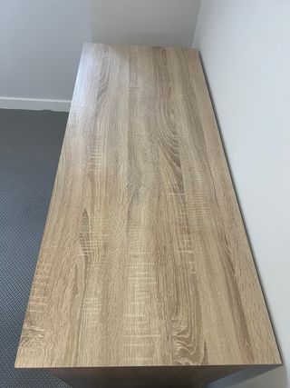 Escritorio con cajones madera y blanco