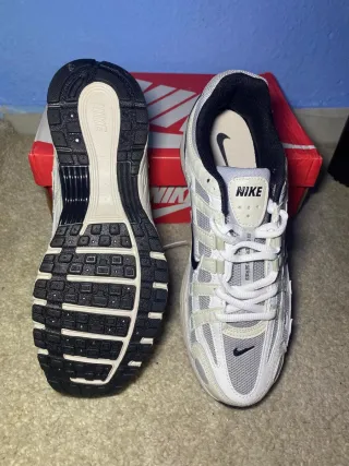 Nike P-6000 Gris Blanco