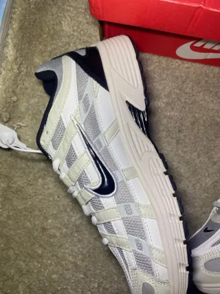 Nike P-6000 Gris Blanco