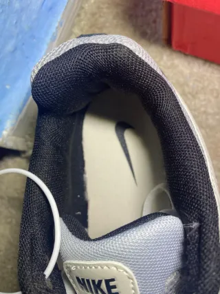 Nike P-6000 Gris Blanco