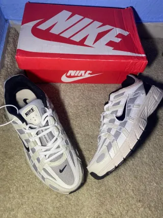 Nike P-6000 Gris Blanco