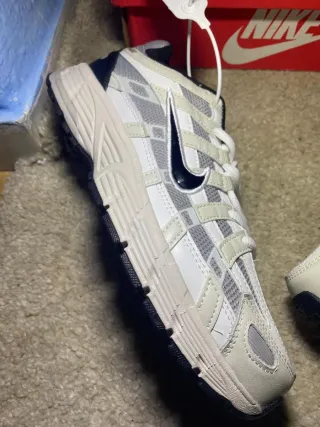 Nike P-6000 Gris Blanco