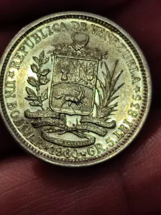 2 Monedas de Plata de  10 y un Bolívar 35,2 gramos