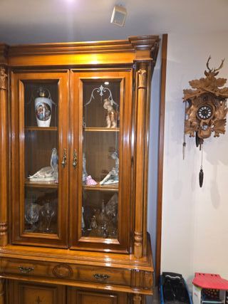 Mobile da soggiorno in legno e vetro