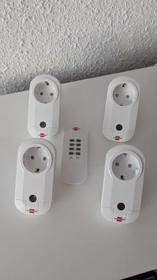 Set 4 Enchufes Radio Control + Mando