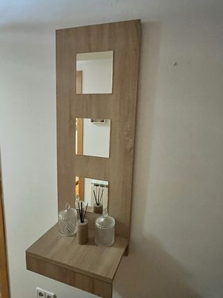 Mobile ingresso in legno e vetro