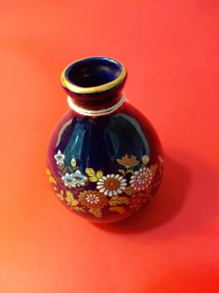 Florero de porcelana japonés