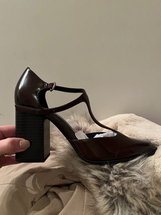 Zapatos tacón Zara marrones talla 38